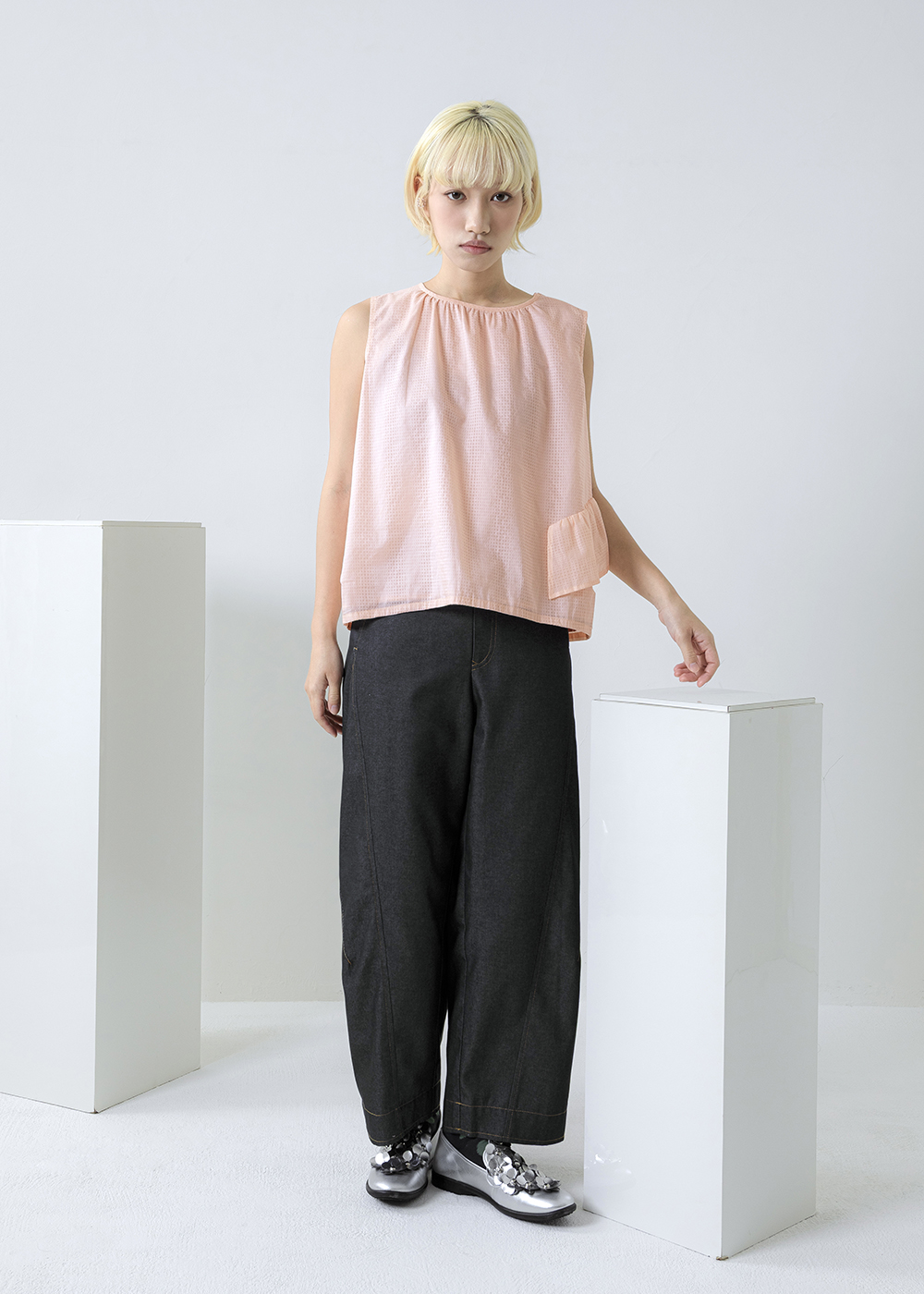 迴聲立體弧線剪接褲