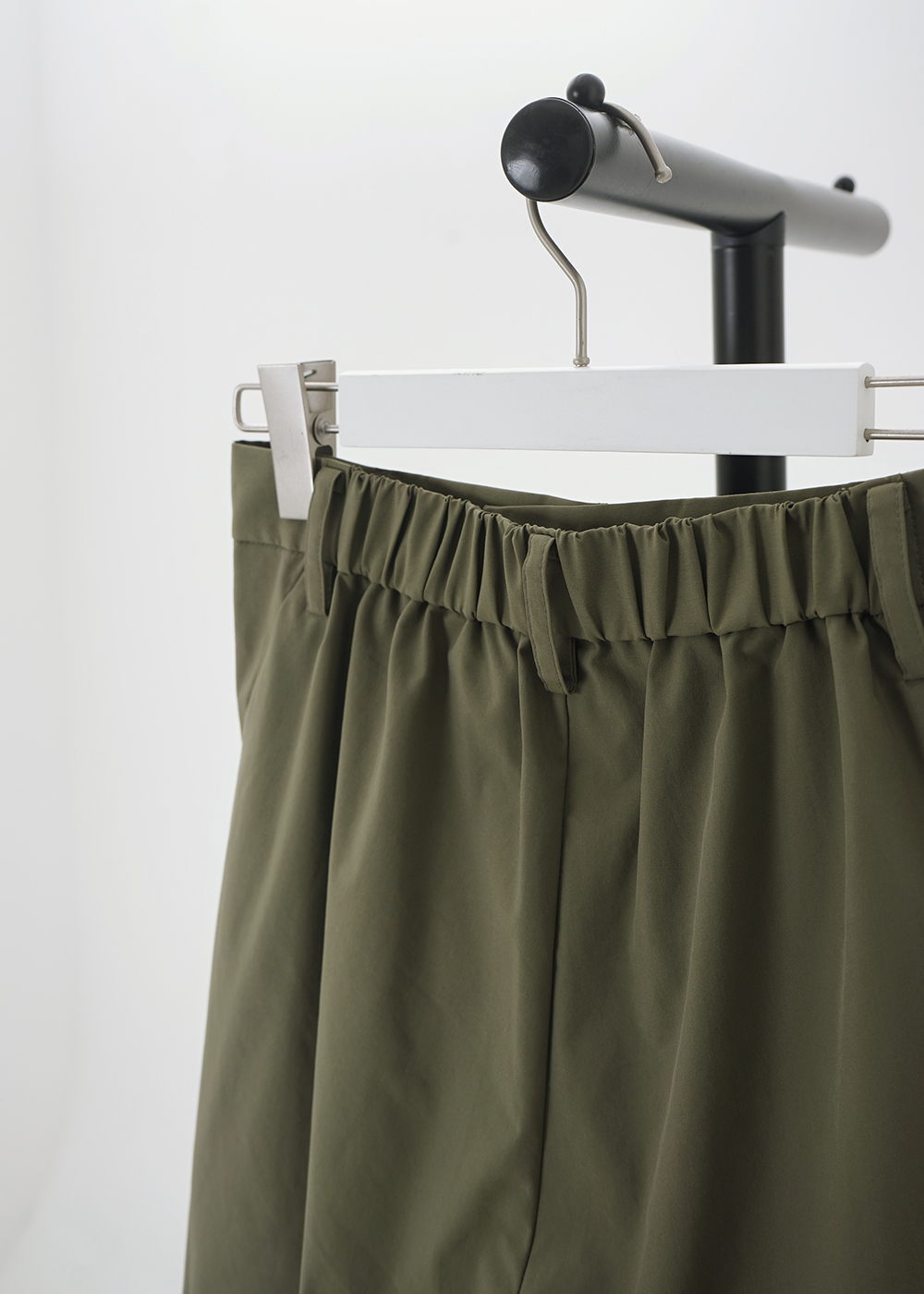 Wide-leg Pants