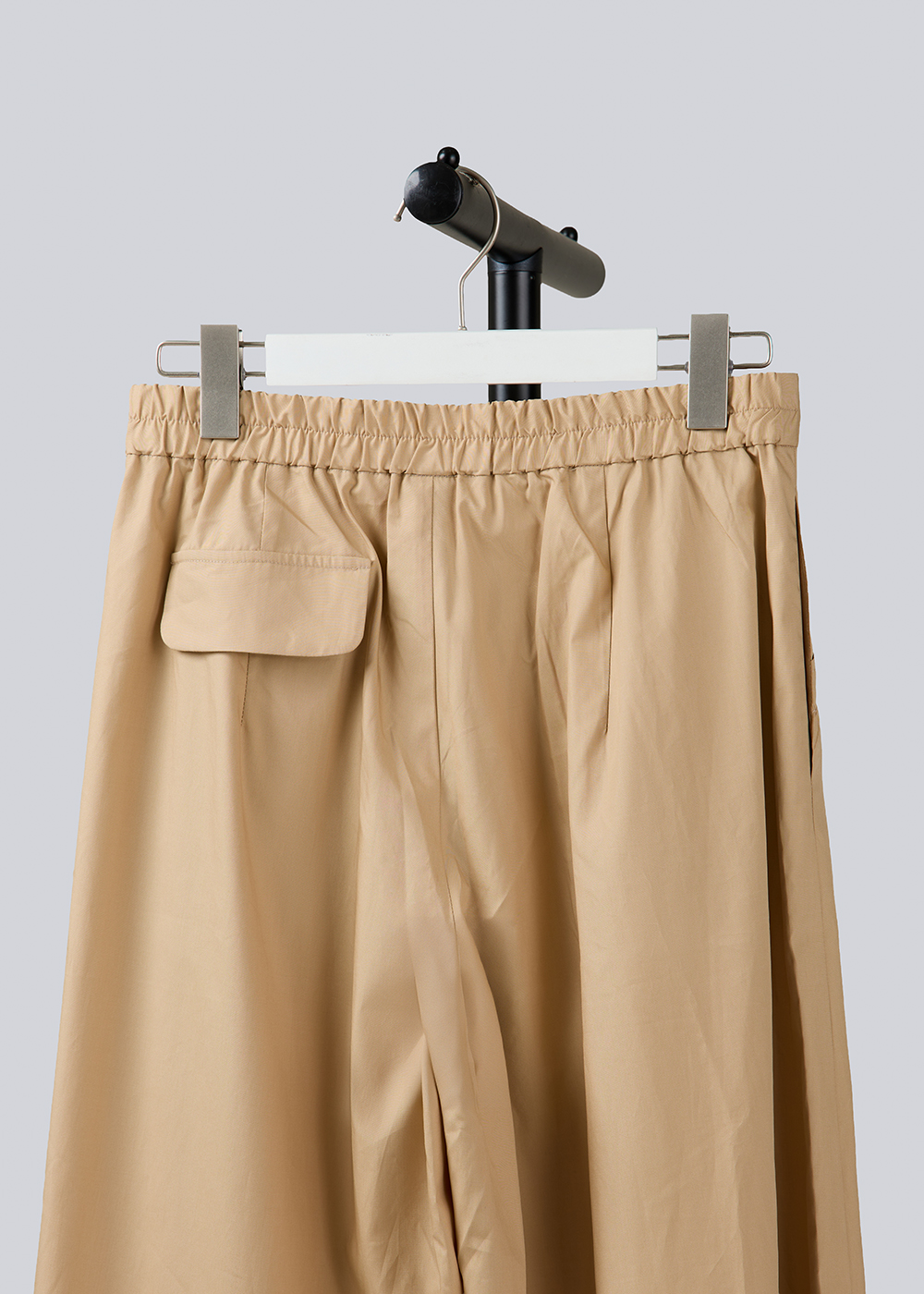 Wide-leg Pants