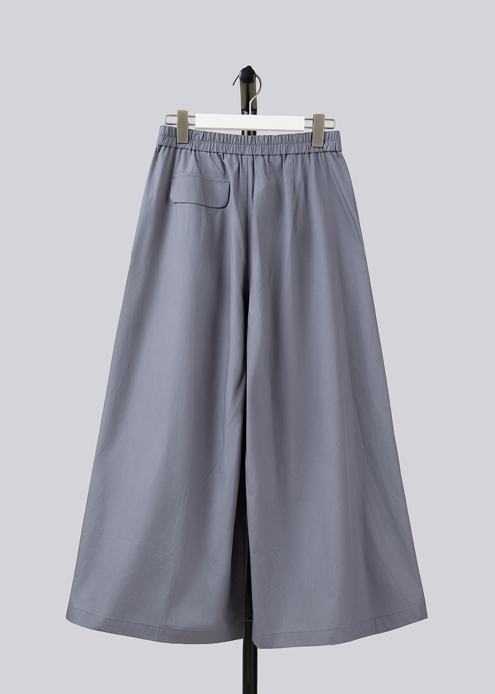 Wide-leg Pants