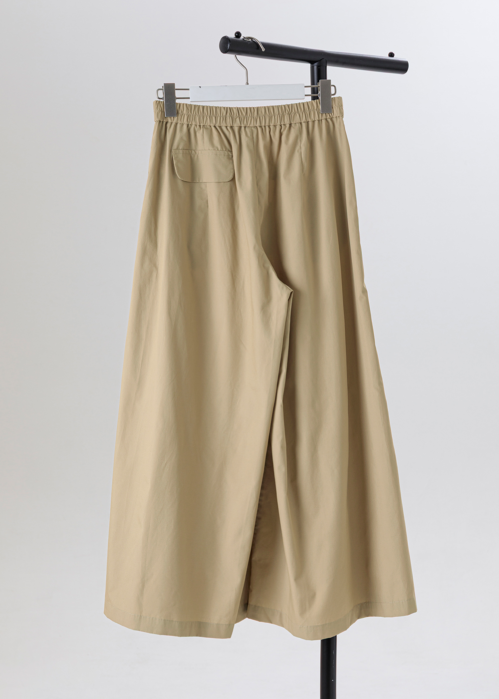 Wide-leg Pants