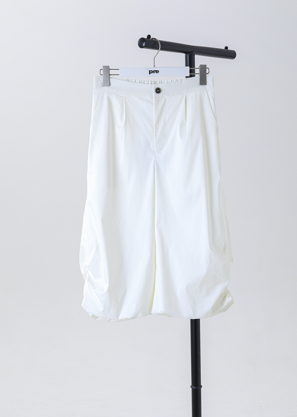  |忘穿・渾然|輕繭立體縮口八分寬褲