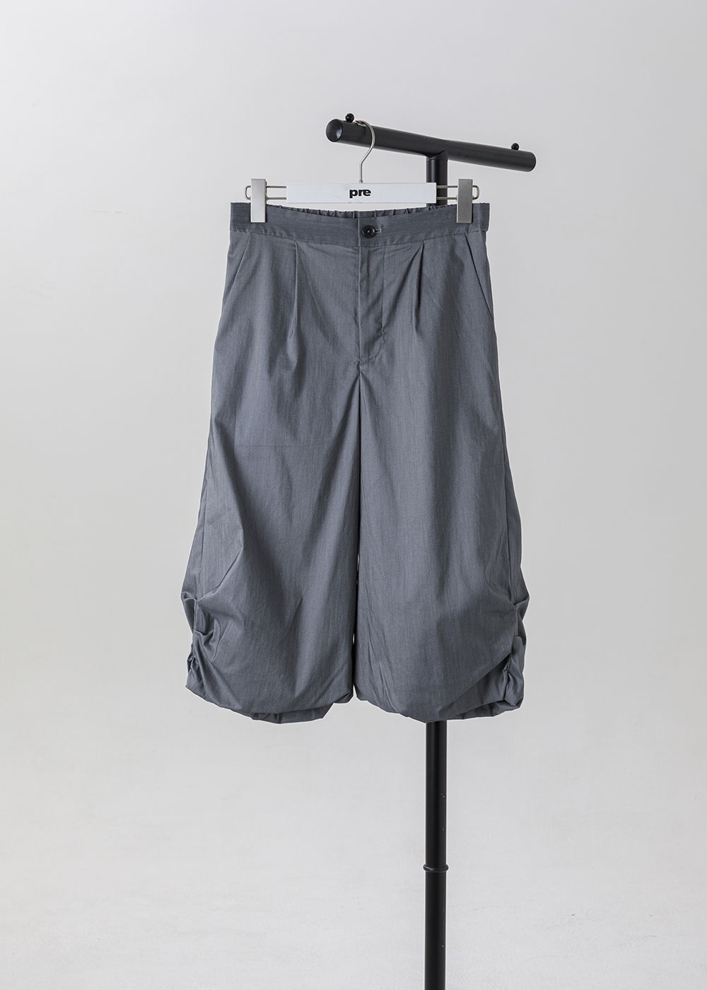  |忘穿・渾然|輕繭立體縮口八分寬褲