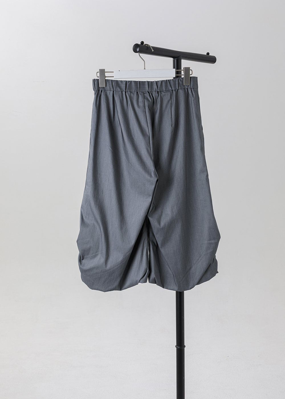  |忘穿・渾然|輕繭立體縮口八分寬褲