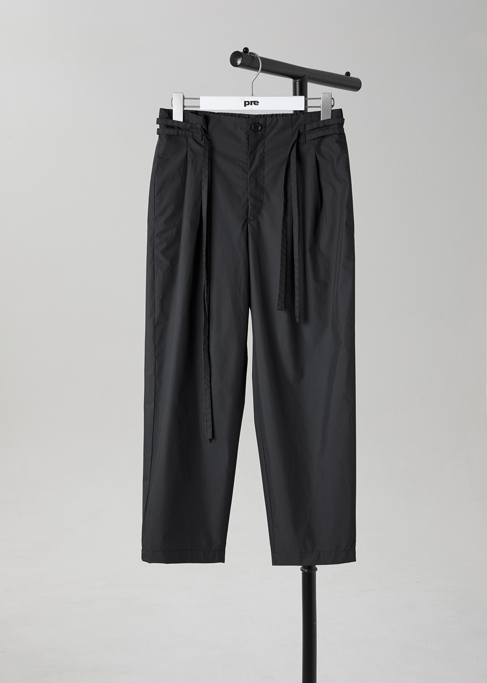 清廓腰頭褶飾廓型褲