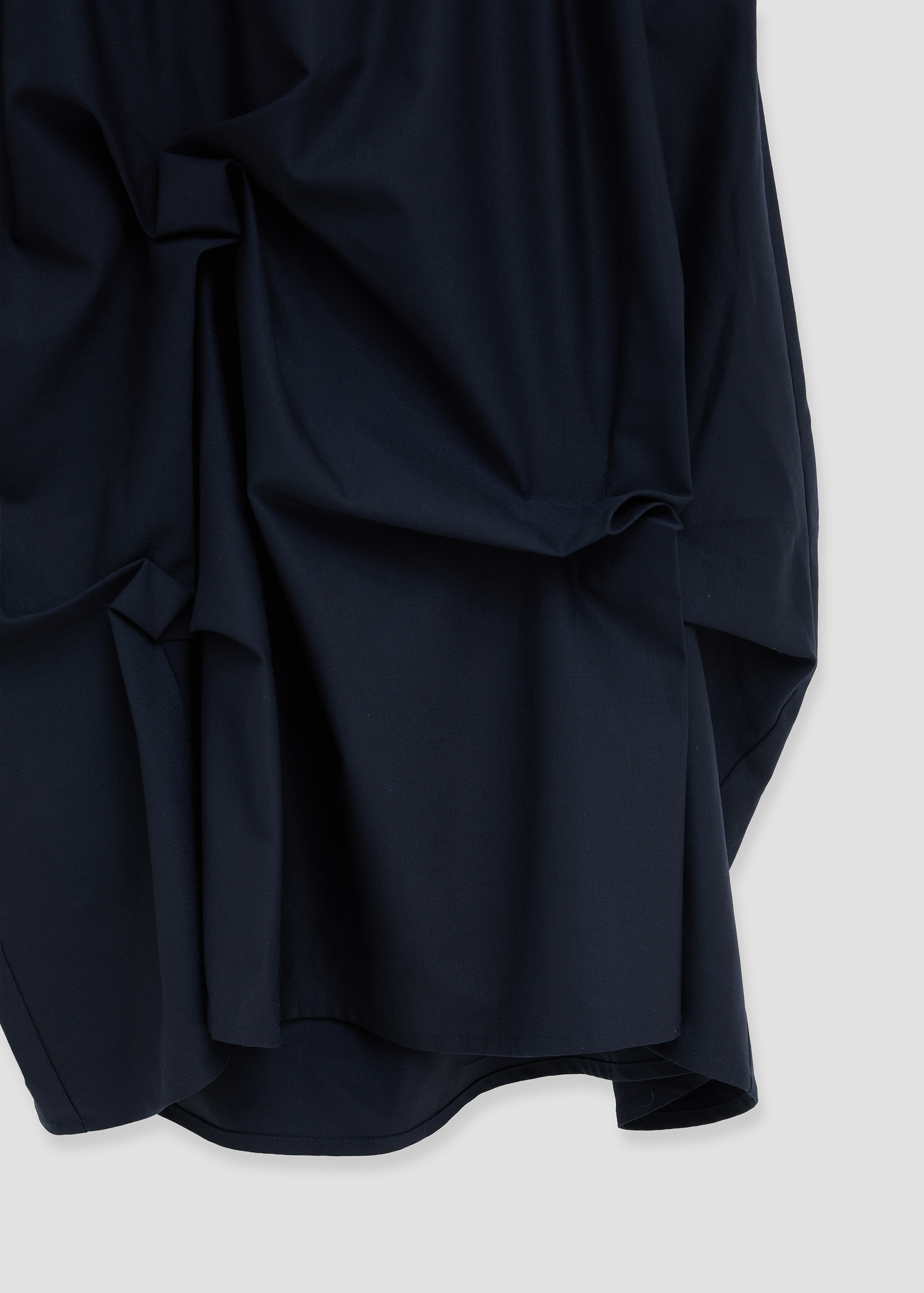 Balloon silhouette skirt