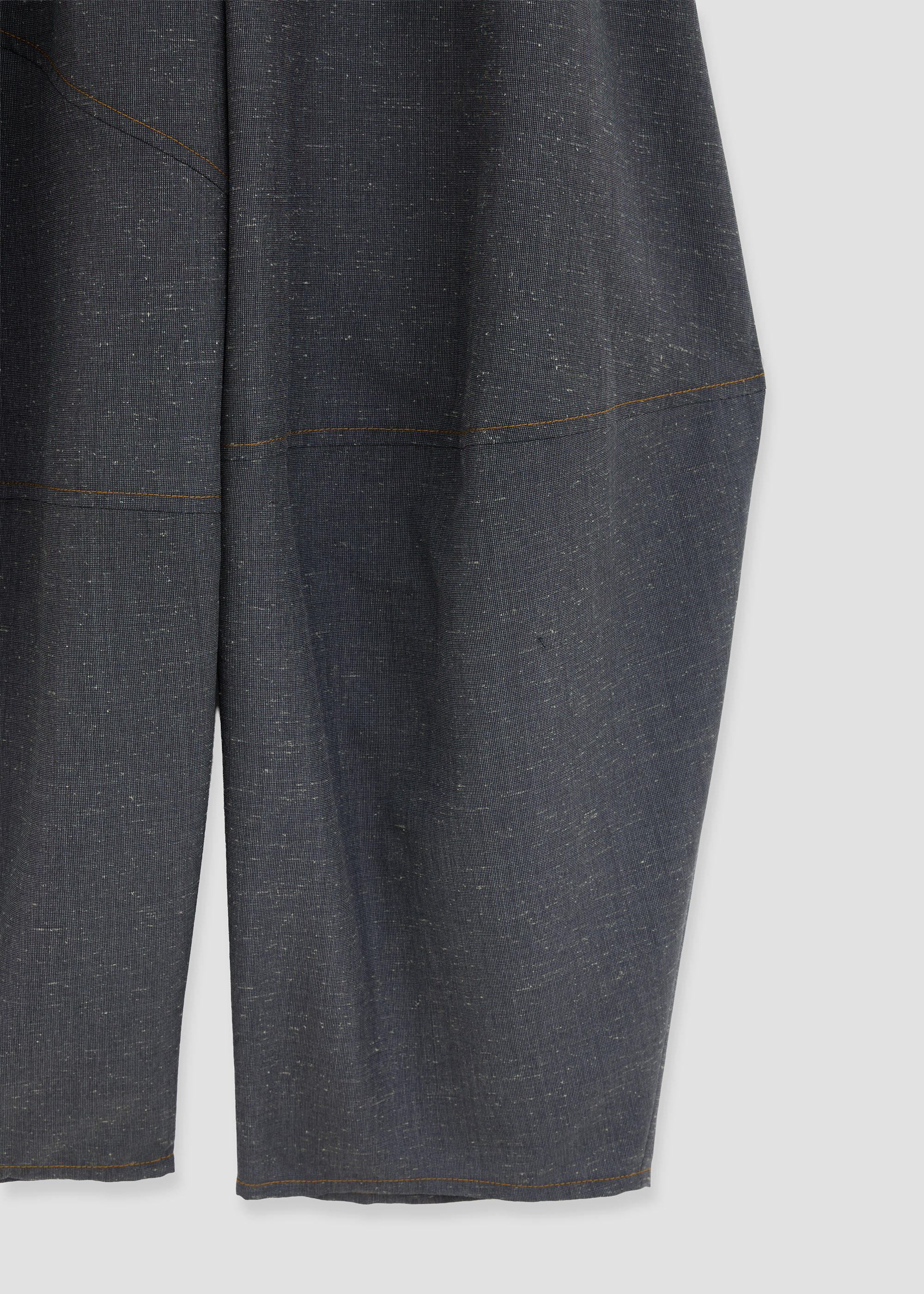 Barrel-Leg Pants